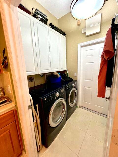 Building Photo - 9942 Boynton Gardens Way