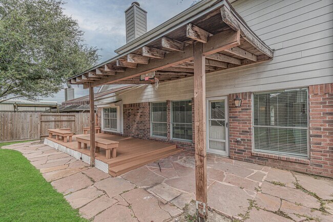 Building Photo - 19407 Scarlet Cove Dr