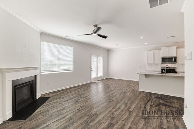 Building Photo - 835 Baker View Ln