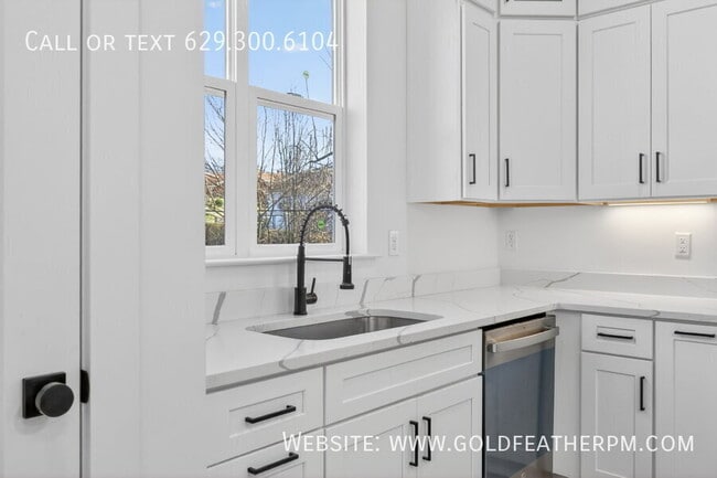 Building Photo - 2144 18th Avenue N