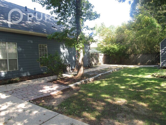 Building Photo - 266 Rocky Ridge Dr