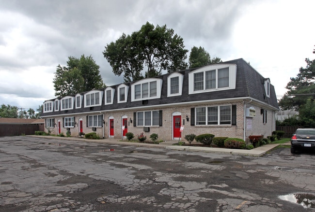 Primary Photo - Parkview Manor Apartments