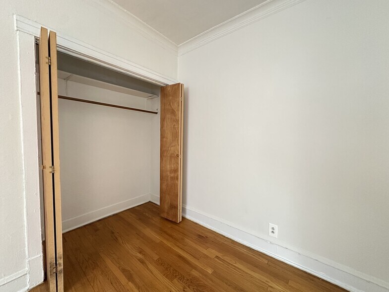 Building Photo - 6347 N Magnolia Ave