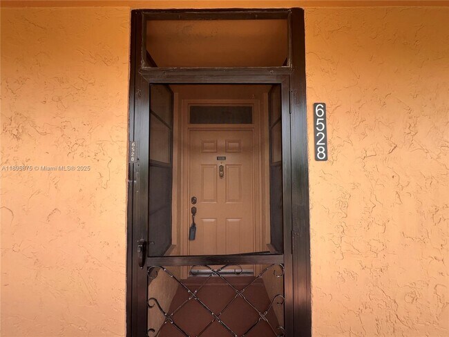 Building Photo - 6528 Coral Lake Dr