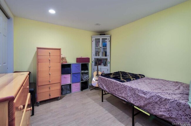 Building Photo - 15 Janet Dr