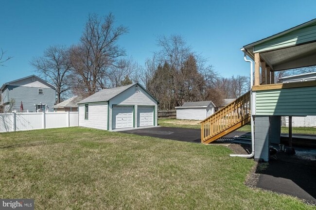Building Photo - 106 Linderman Ave