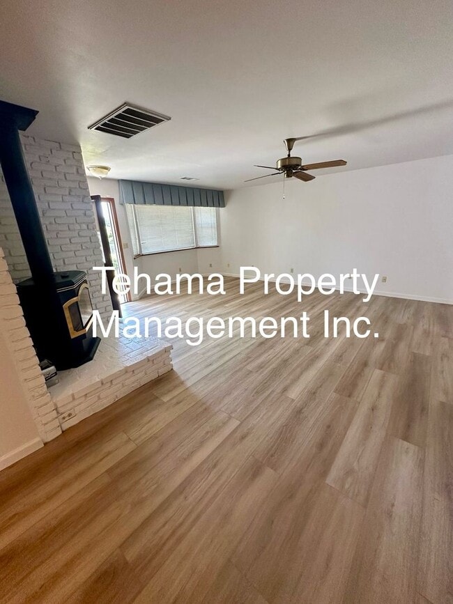 Building Photo - 3 bedroom 2 bath Home in the Forward Addit...