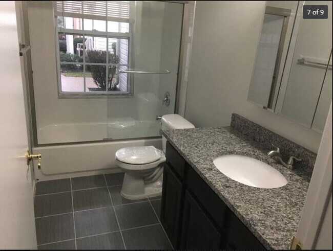 Building Photo - 703 Stony Brook Way