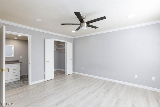 Building Photo - 8101 W Flamingo Rd