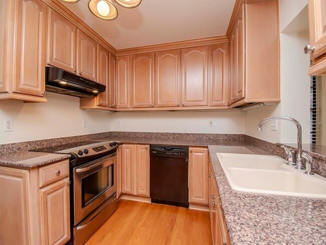 Building Photo - 2607 W Jetton Ave