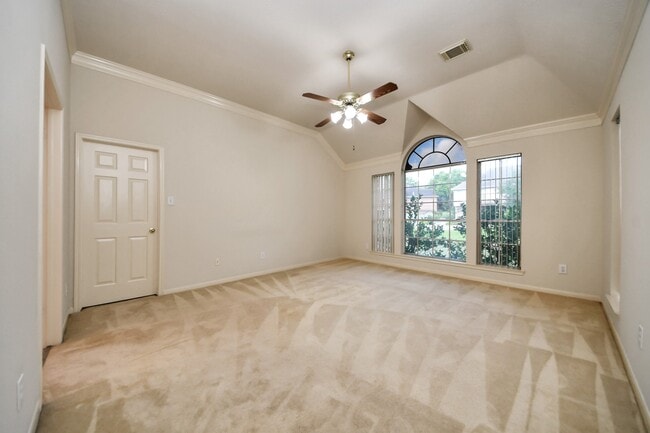 Building Photo - 1123 Spinnaker Way
