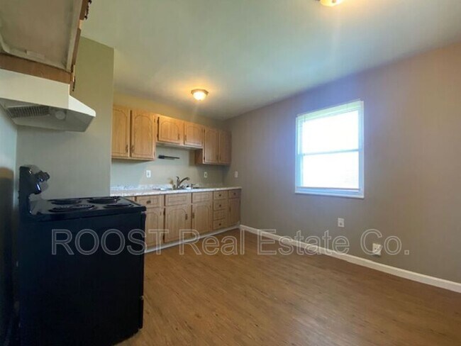 Building Photo - 76 Prugh Ave