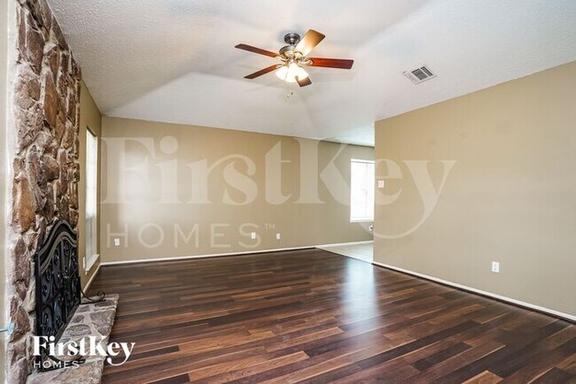 Building Photo - 18607 Andalusian Dr