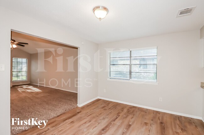 Building Photo - 15818 Nutcracker Ct