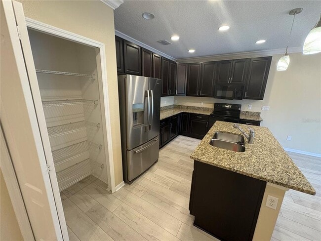 Building Photo - 2409 Martins Run