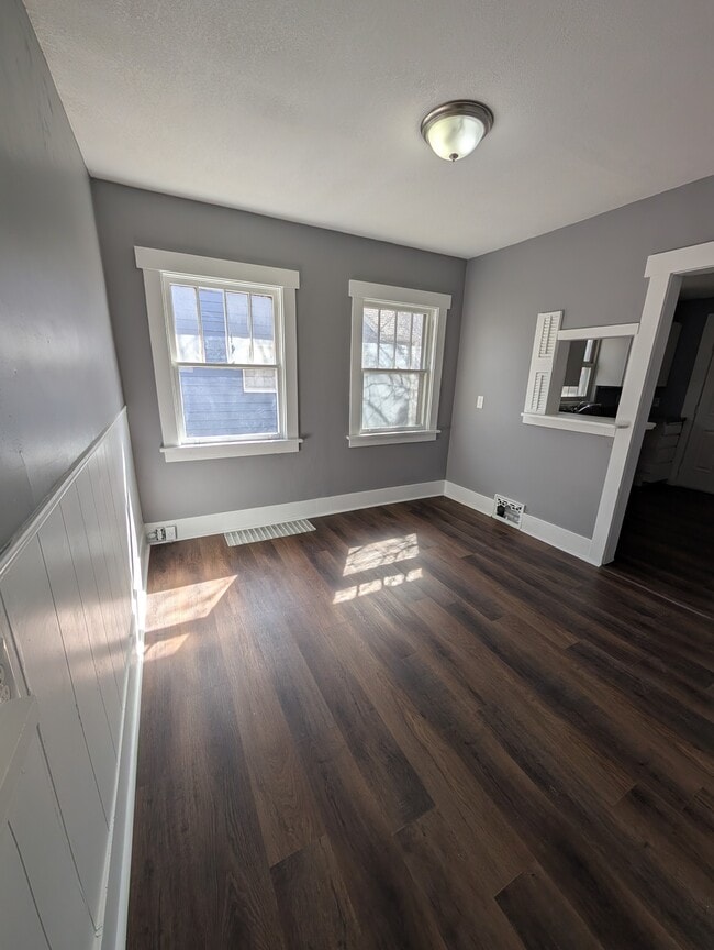 Building Photo - 2007 SW Lane St