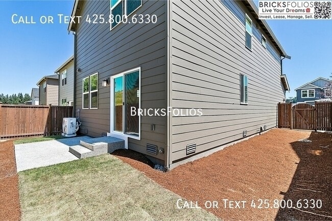 Building Photo - Stunning Lupine at Kitsap Landing in Bremerton