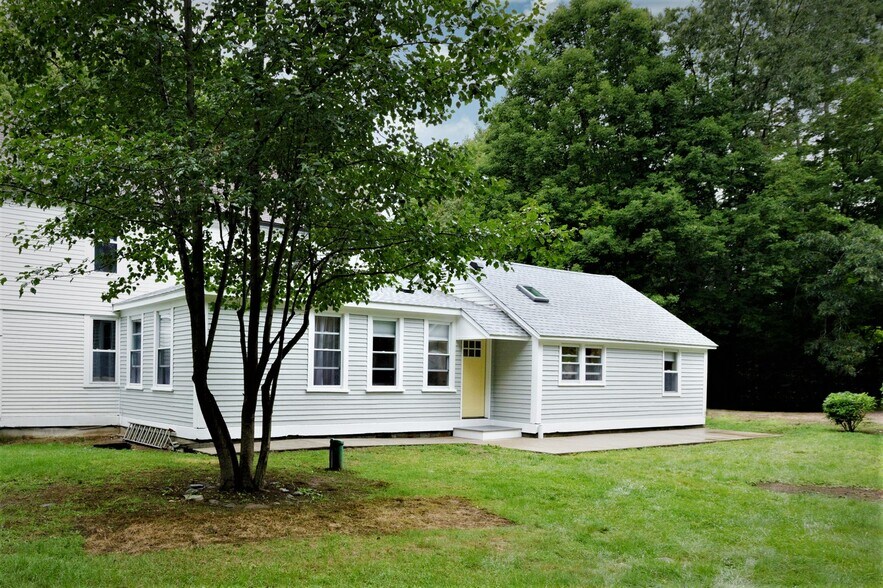 Building Photo - 227 Gurleyville Rd