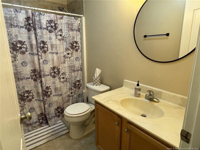 Building Photo - 187 Advance Dr