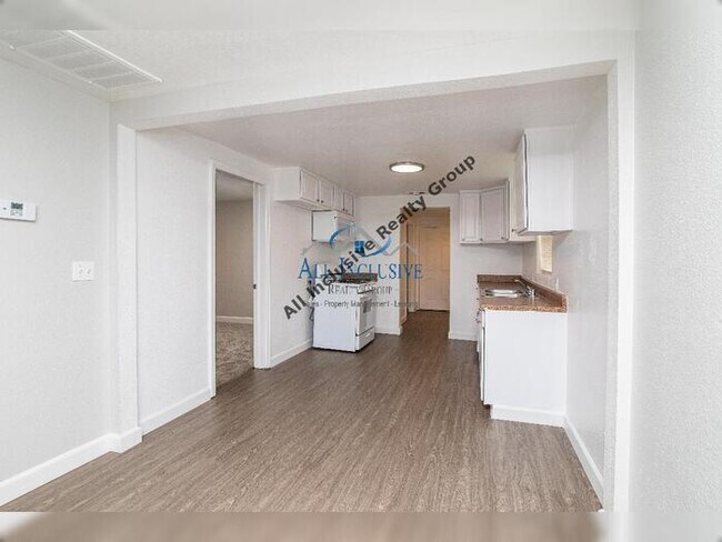 Building Photo - Great 3BD 2 BA home