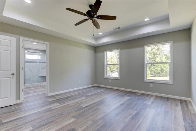 Building Photo - 205 Elysian Hills Dr