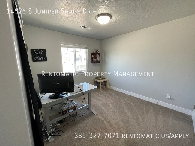 Building Photo - 14526 Juniper Shade Dr