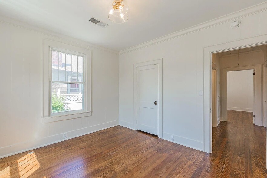bedroom 3 - 2403 Bailey Ave
