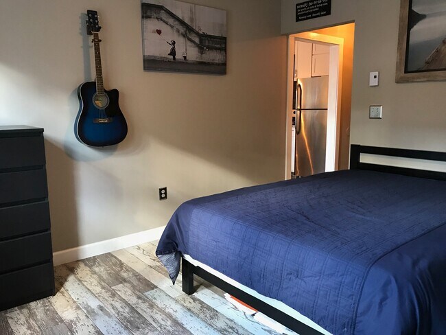 Building Photo - 50 North St.