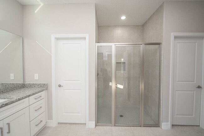 Building Photo - Peaceful and Private setting new construct...