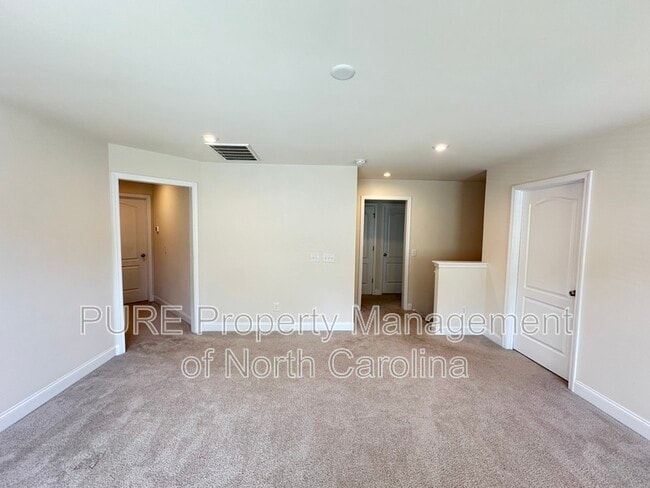 Building Photo - 5302 Tilley Manor Dr