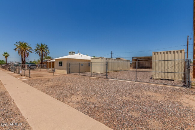 Primary Photo - 1116 E Cocopah St
