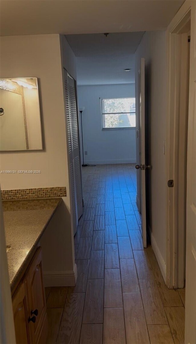 Building Photo - 4111 Stirling Rd