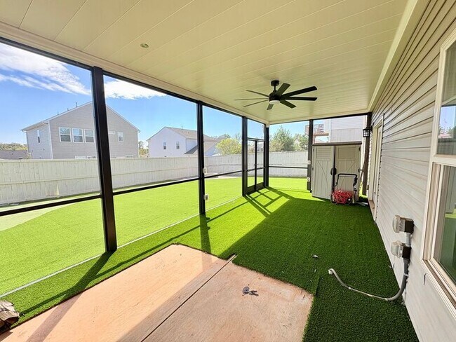 Building Photo - 211 Crooked Cedar Way