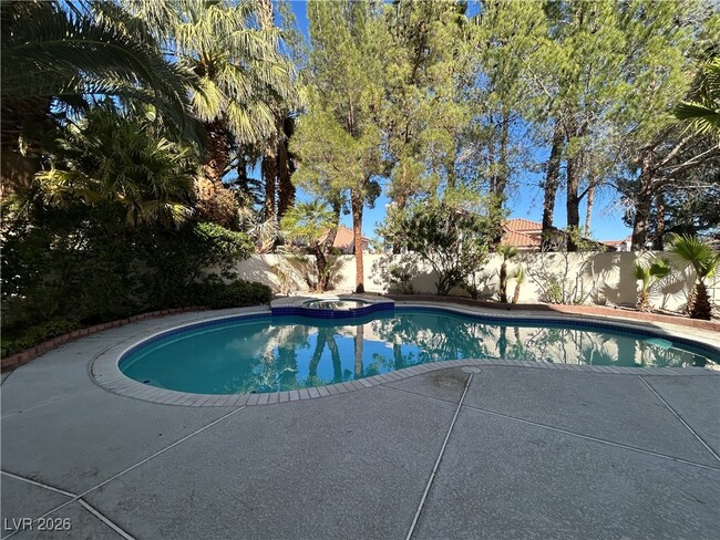 Building Photo - 2920 Sunstone St