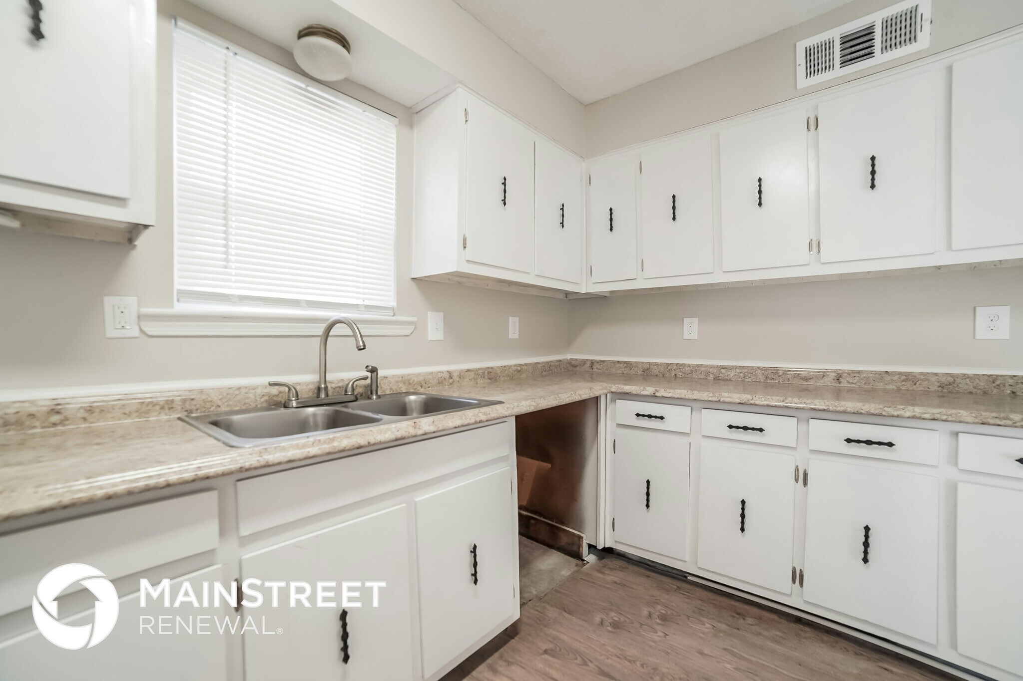 Building Photo - 6320 Valleybrook Cove