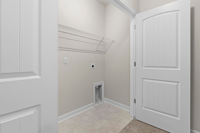 Building Photo - Townhouse For Rent in Holly Ridge!