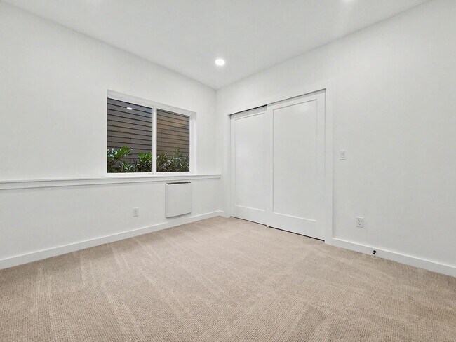 Building Photo - AVAILABLE APRIL 18th! Fully Remodeled Lower Unit with Private Entrance