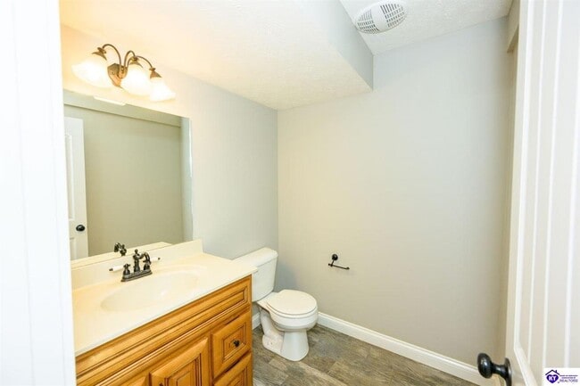 Building Photo - 309 Castleton Ct