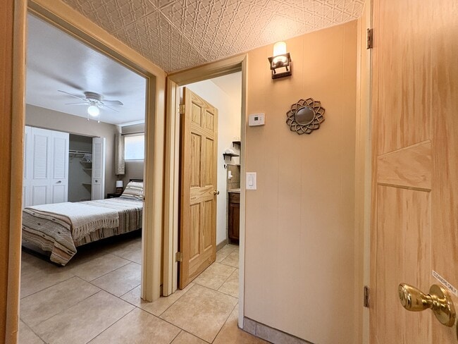 Building Photo - 2819 N Woodland Ave