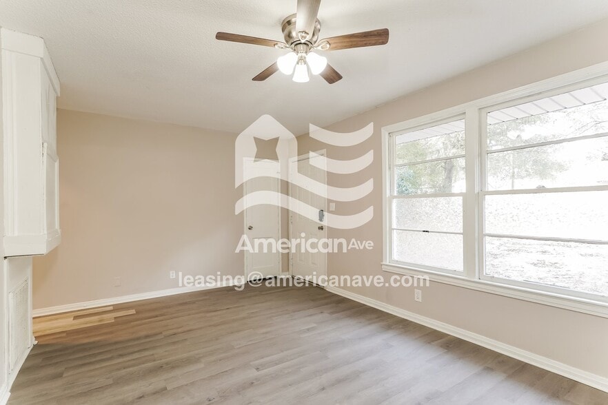 Building Photo - 3028 Acorn Rd