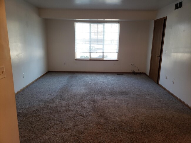 Building Photo - 8300 Shields Dr