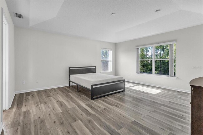 Building Photo - 81 Panorama Dr