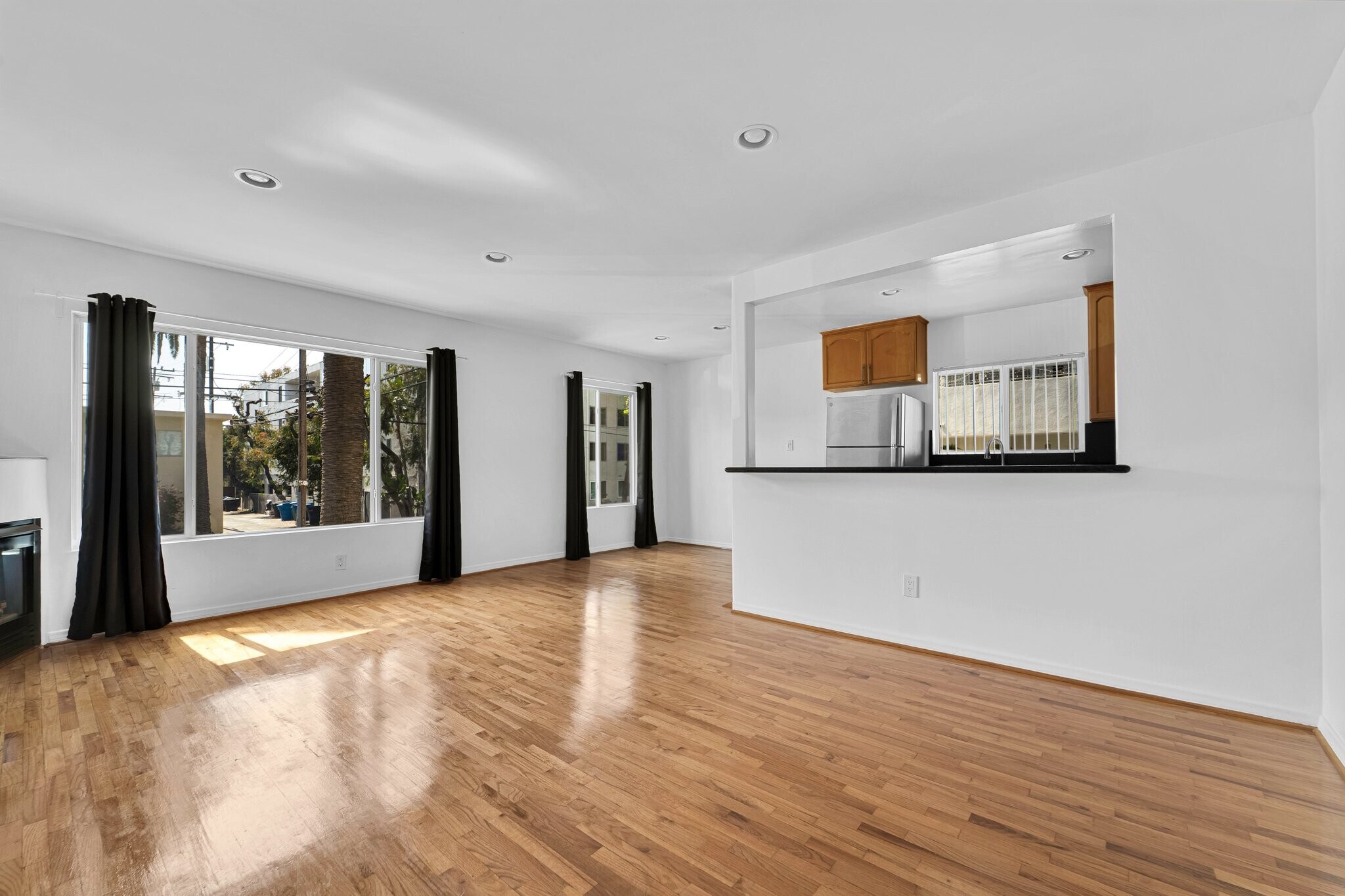 Building Photo - 1025 Idaho Ave