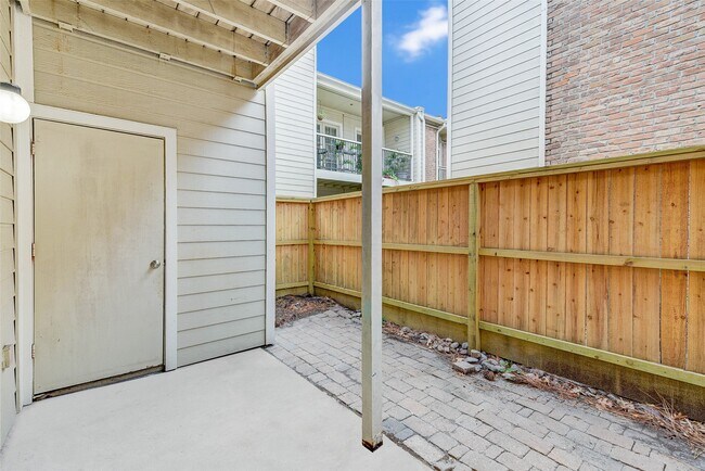 Building Photo - 2001 Bering Dr