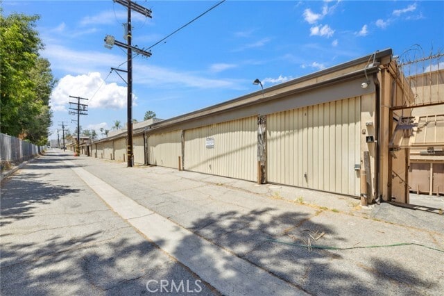 Building Photo - 17000 Burbank Blvd