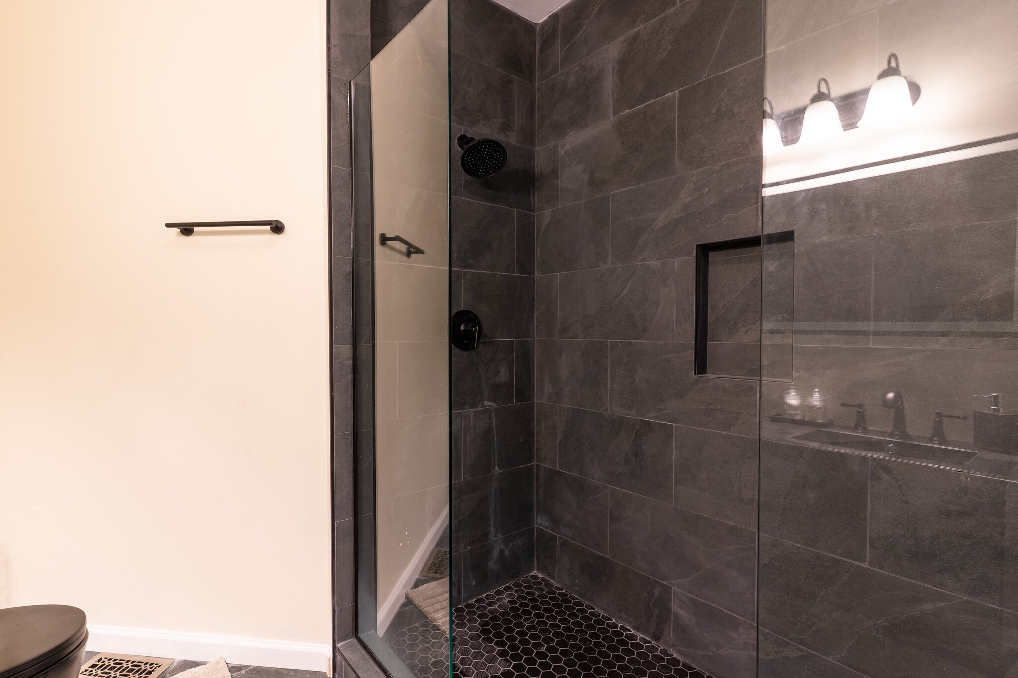 Bathroom - 331 N 26th St