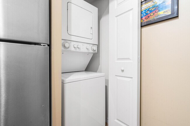 Building Photo - 4411 Tuscany Way