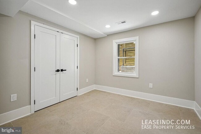 Building Photo - 4012 5th St NW