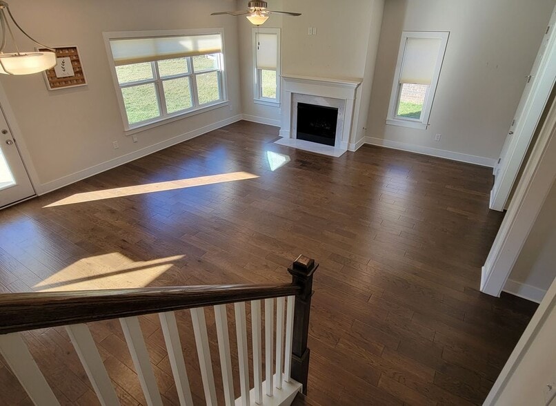 Building Photo - 1717 Buttonwood Lp