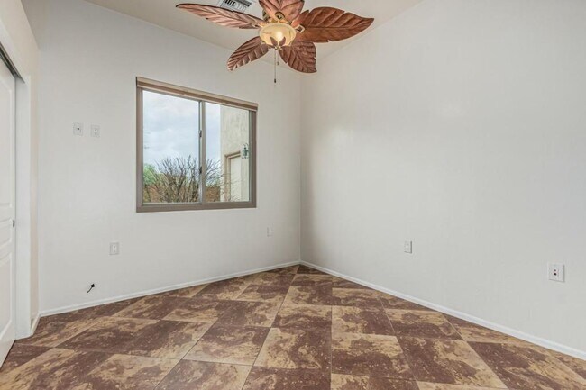 Building Photo - 16945 S Vanilla Orchid Dr